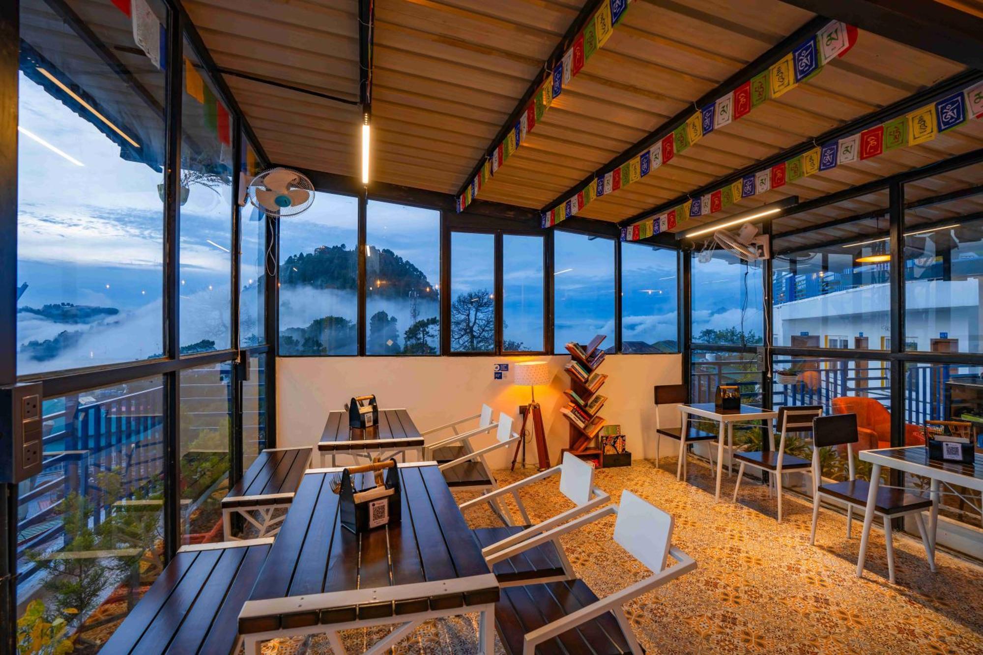 Shalom Backpackers Mussoorie Vandrarhem Exteriör bild